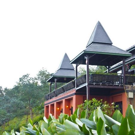Thaton Hill Resort Mae Ai Exterior photo