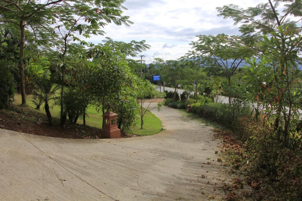 Thaton Hill Resort Mae Ai Exterior photo